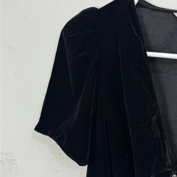 Zara Size XS Black Velvet Puff Sleeve Mini Cocktail Dress Crystal Buttons - Picture 6 of 8